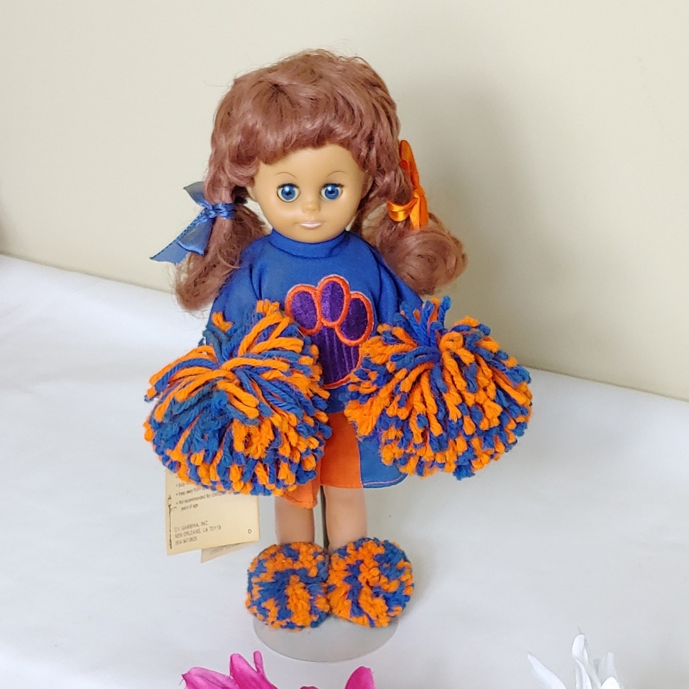 NWT Sally Rally cheerleader pom pom movable doll